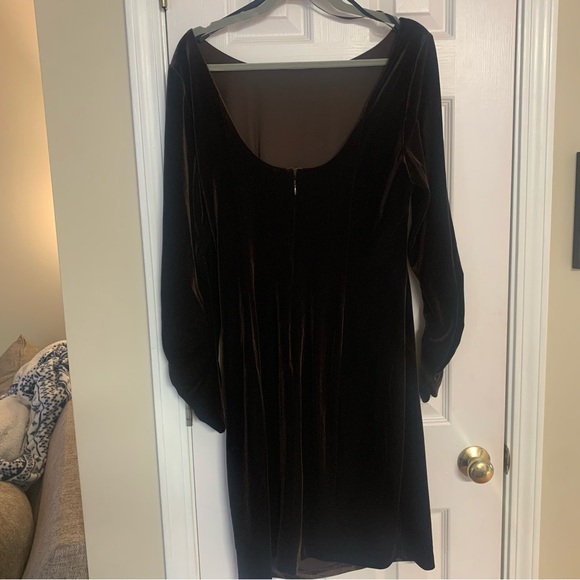 Size 16 Vince Camuto velvet long sleeve Ruched crewneck brown midi dress - Picture 7 of 9